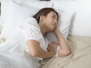 Jangan Langsung Berbaring Setelah Makan, Ini Bahayanya untuk Kesehatan Jangan Langsung Berbaring Setelah Makan, Ini Bahayanya untuk Kesehatan