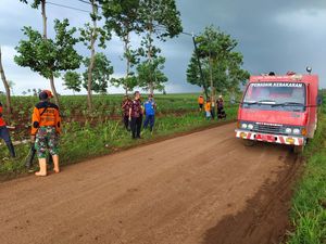 Viral Jalan di Dukuhseti Pati Berlumpur-Pemotor Jatuh, Camat Minta Maaf Viral Jalan di Dukuhseti Pati Berlumpur-Pemotor Jatuh, Camat Minta Maaf