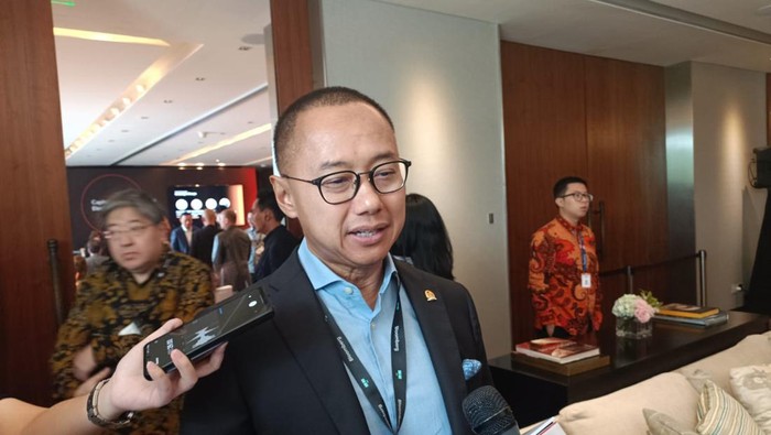 Juru Bicara TKN Tim Kampanye Nasional (TKN) Prabowo-Gibran, Eddy Soeparno Juru Bicara TKN Tim Kampanye Nasional (TKN) Prabowo-Gibran, Eddy Soeparno.