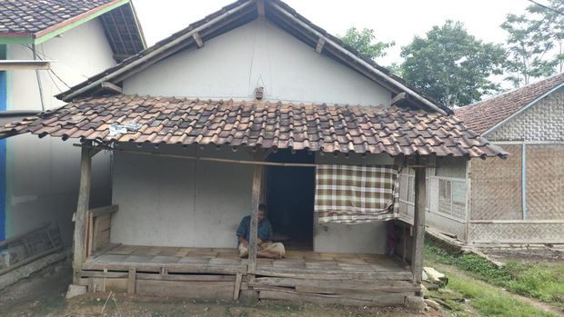 Keterangan foto: Pergerakan tanah di Kampung Jampang Cikuning, Desa Sudamanik, Kecamatan Cimarga, Lebak, Banten. (Foto: Fathul Rizkoh/detikcom)