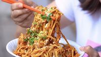 Bikin Bibir Jontor! Ini 10 Mie Pedas Terkenal di Berbagai Daerah