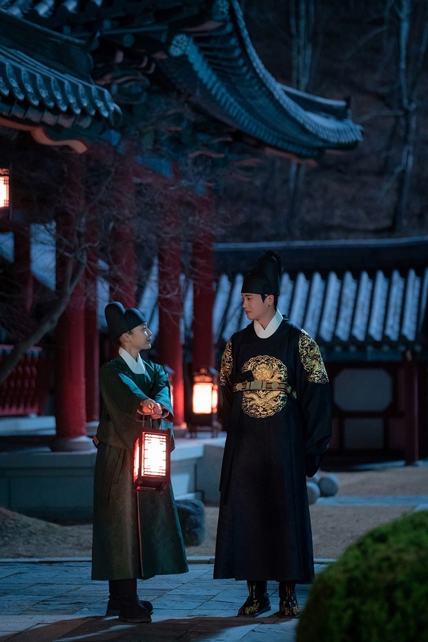 Park Hyung Sik dan Jeon So Nae di Drama Our Blooming Youth / Foto : kstar.kbs.co.kr Park Hyung Sik dan Jeon So Nae di Drama Our Blooming Youth / Foto : kstar.kbs.co.kr