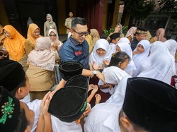 Hore! Siswa SMP Kota Mojokerto Kini Terima BOSDA Rp 1.104.000 Setahun