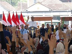 Pesan Jokowi ke Ibu-ibu Nasabah PNM, Pinjaman buat Modal Usaha Bukan Beli TV