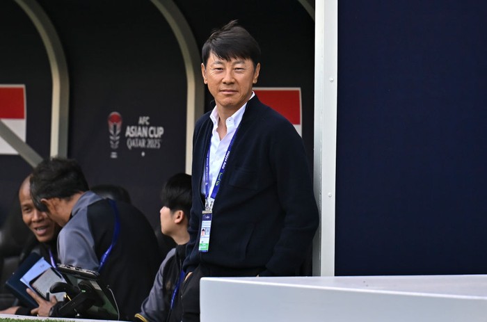 Head Coach Shin Tae Yong of Indonesia is looking on during the AFC Asian Cup 2023 round of 16 match between Australia and Indonesia at Jassim bin Hamad Stadium in Doha, Qatar, on January 28, 2023. (Photo by Noushad Thekkayil/NurPhoto via Getty Images)