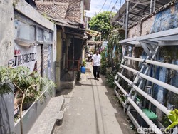 Jejak Cinta di Gang RS Mata