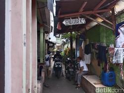 Mengenal Ragam Karakter Orang Indonesia di Gang RS Mata