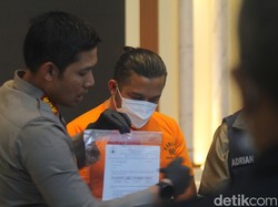 Elwizan Dokter Gadungan PSS Sleman Ternyata Eks Kondektur Bus Kota!