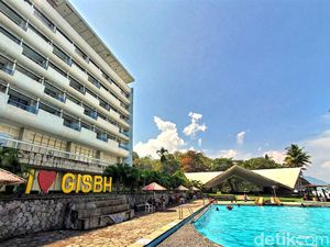 11 Kolam Renang di Kabupten Sukabumi, Ada yang Bisa Lihat Sunset! 11 Kolam Renang di Kabupten Sukabumi, Ada yang Bisa Lihat Sunset!