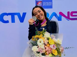 Gaya Gisella Anastasia Lomba Renang Bareng Cinta Laura, Pamer Tato Punggung Gaya Gisella Anastasia Lomba Renang Bareng Cinta Laura, Pamer Tato Punggung