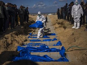 Israel Kembalikan 100 Jenazah Warga Gaza, Langsung Dimakamkan Massal Israel Kembalikan 100 Jenazah Warga Gaza, Langsung Dimakamkan Massal