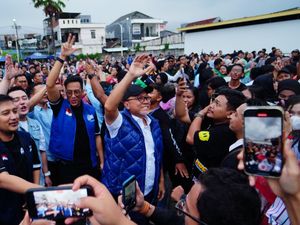 Gembira Bareng Anak Muda Surabaya, Zulhas Kampanyekan PAN & Prabowo-Gibran