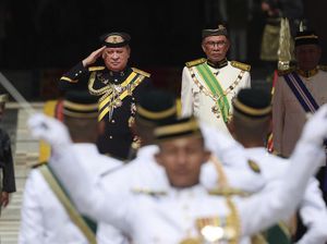 Lihat Lagi Momen Sultan Iskandar Dilantik Jadi Raja Malaysia