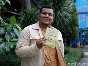 Rofie Fauzie, TikTokers yang Doyan Bikin Konten Terenyuh Hati Rofie Fauzie, TikTokers yang Doyan Bikin Konten Terenyuh Hati