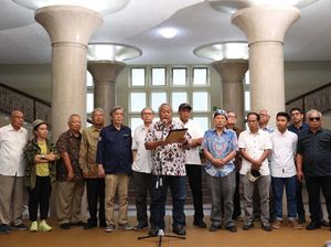UGM Jelaskan Alasan Rektor Tak Hadiri Petisi Bulaksumur UGM Jelaskan Alasan Rektor Tak Hadiri Petisi Bulaksumur