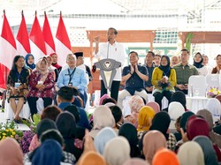 Temui Nasabah PNM di Bantul, Jokowi Ingatkan Tetap Produktif-Kerja Keras