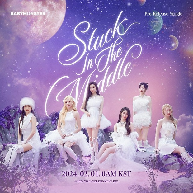 Potret BABYMONSTER dalam foto konsep single 'Stuck in The Middle'
