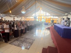 Ribuan Relawan Gus Ipul Gresik Kampanyekan Prabowo Menang Satu Putaran