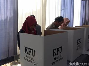 Bawaslu Lamongan Kritisi Pendamping Tunanetra-Disabilitas saat Simulasi Pemilu Bawaslu Lamongan Kritisi Pendamping Tunanetra-Disabilitas saat Simulasi Pemilu