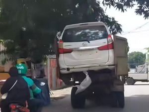 Heboh Truk Sampah Angkut Minibus di Tamalate, Pemkot Makassar Selidiki Heboh Truk Sampah Angkut Minibus di Tamalate, Pemkot Makassar Selidiki