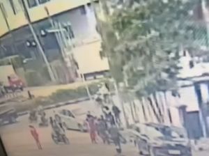 Detik-detik Wanita Gagalkan Pencurian, Bikin Komplotan di Bogor Tersungkur