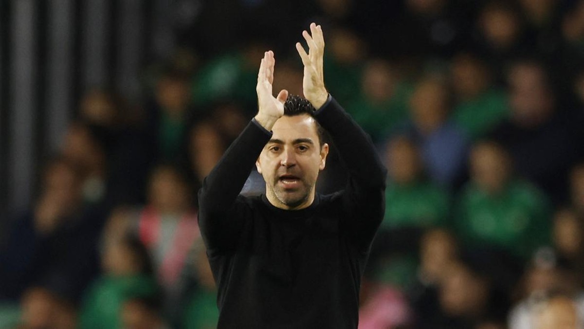 Xavi Hernandez membawa Barcelona melesat di LaLiga dan Liga Champions usai memutuskan mundur dari kursi pelatih. (Foto: REUTERS/MARCELO DEL POZO)