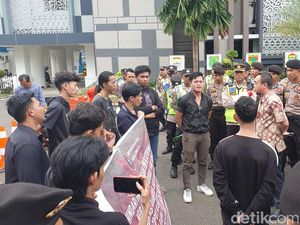 HMPS Pertanyakan Teddy Rangkap Jabatan Pj Bupati OKU-Kadisdik Sumsel HMPS Pertanyakan Teddy Rangkap Jabatan Pj Bupati OKU-Kadisdik Sumsel