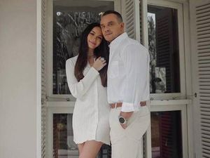Foto Momen 10 Artis bareng Ayahnya yang Bule, Kompak dan Akrab Foto Momen 10 Artis bareng Ayahnya yang Bule, Kompak dan Akrab