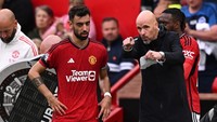 6. Man United, skor +3 terkait keputusan-keputusan VAR. Foto: AFP/OLI SCARFF