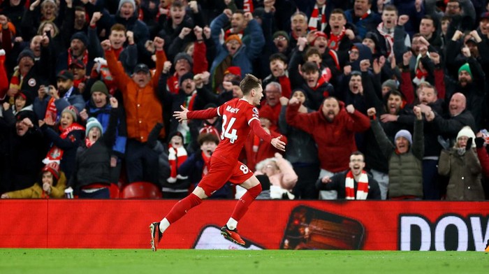 Soccer Football - Premier League - Liverpool v Chelsea - Anfield, Liverpool, Britain - January 31, 2024 Liverpools Conor Bradley celebrates scoring their second goal REUTERS/Carl Recine NO USE WITH UNAUTHORIZED AUDIO, VIDEO, DATA, FIXTURE LISTS, CLUB/LEAGUE LOGOS OR LIVE SERVICES. ONLINE IN-MATCH USE LIMITED TO 45 IMAGES, NO VIDEO EMULATION. NO USE IN BETTING, GAMES OR SINGLE CLUB/LEAGUE/PLAYER PUBLICATIONS.