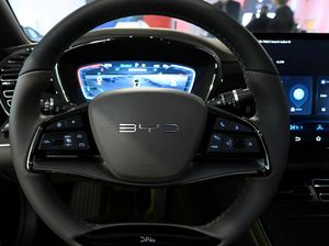 Nyaris 1 Juta Unit Mobil BYD Terjual di Dunia selama 3 Bulan Tahun 2025 Nyaris 1 Juta Unit Mobil BYD Terjual di Dunia selama 3 Bulan Tahun 2025