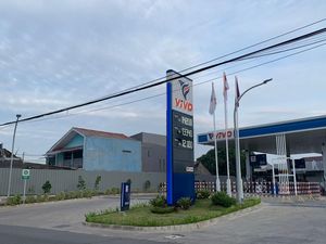 Daftar Harga BBM di Indonesia 1 Februari 2024, Banyak yang Naik Daftar Harga BBM di Indonesia 1 Februari 2024, Banyak yang Naik