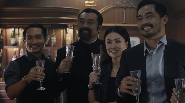 Kereta Berdarah merupakan film horor terbaru garapan sutradara Rizal Mantovani. Film itu dibintangi Hana Malasan, Zara Leola, hingga Putri Ayudya sebagai pemeran utama.