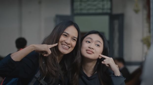 Kereta Berdarah merupakan film horor terbaru garapan sutradara Rizal Mantovani. Film itu dibintangi Hana Malasan, Zara Leola, hingga Putri Ayudya sebagai pemeran utama.