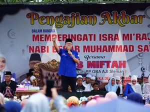 Keliling Bareng Gus Miftah, Zulhas Kampanyekan PAN & Prabowo-Gibran