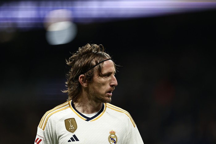 Real Madrids Luka Modric looks on during the Spanish La Liga soccer match between Real Madrid and Villarreal at the Santiago Bernebeu stadium in Madrid, Spain, Sunday, Dec. 17, 2023. (AP Photo/Pablo Garcia)