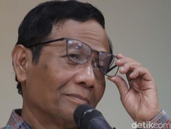 Mahfud Belum Bisa Bebas Tugas dari Menko Polhukam Sampai Ada Keppres