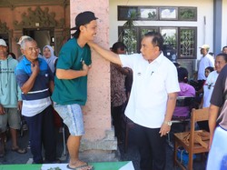 Bupati Jembrana Salurkan Bantuan ke Warga Disabilitas & Anak Terlantar