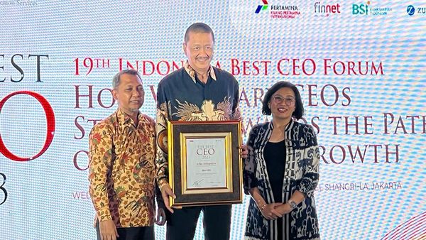 Penghargaan Best CEO 2023 Sukses Digelar