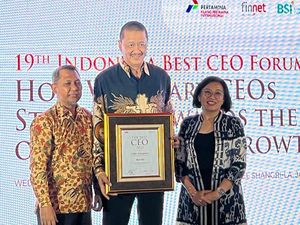 Penghargaan Best CEO 2023 Sukses Digelar