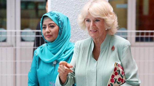 7 Foto Ratu Baru Kerajaan Malaysia, Lulusan Oxford yang Bisa 5 Bahasa