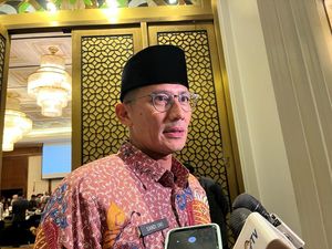Ramai Isu Menteri Mundur, Sandiaga: Grup WA Sepi... Ramai Isu Menteri Mundur, Sandiaga: Grup WA Sepi...