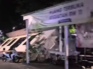 Kantor RW di Kelapa Gading Jakut Roboh hingga Amblas ke Kali