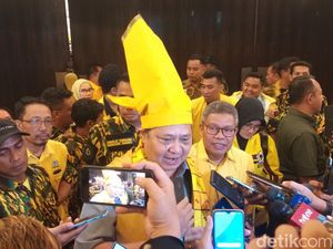 Airlangga Puji Elektabilitas Golkar di Sulsel, Target 7 Kursi DPR RI
