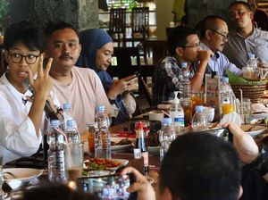 Alam Ganjar Diskusi Bareng Pelaku UMKM dan Main Basket di Tangerang