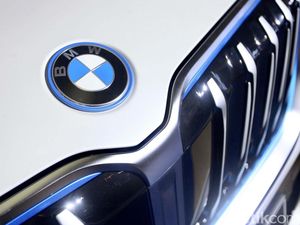 Tertolong Penjualan Mobil Listrik, BMW Prediksi Margin Laba Capai 8-10% Tertolong Penjualan Mobil Listrik, BMW Prediksi Margin Laba Capai 8-10%