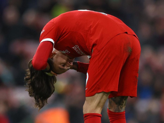 Soccer Football - Premier League - Liverpool v Chelsea - Anfield, Liverpool, Britain - January 31, 2024 Liverpool's Darwin Nunez after the match REUTERS/Carl Recine NO USE WITH UNAUTHORIZED AUDIO, VIDEO, DATA, FIXTURE LISTS, CLUB/LEAGUE LOGOS OR 'LIVE' SERVICES. ONLINE IN-MATCH USE LIMITED TO 45 IMAGES, NO VIDEO EMULATION. NO USE IN BETTING, GAMES OR SINGLE CLUB/LEAGUE/PLAYER PUBLICATIONS.
