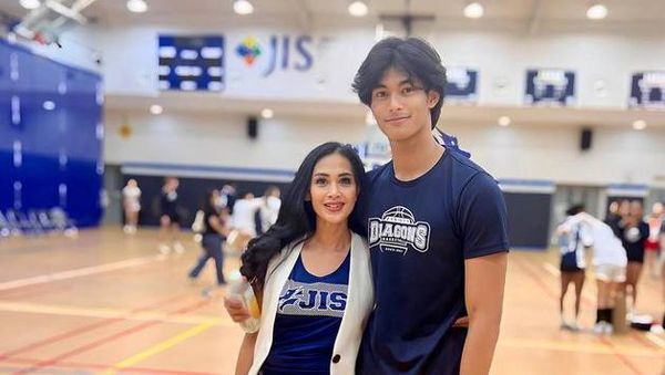 7 Foto Diah Permatasari Antar Putranya ke Taiwan, Ganteng Bikin Salfok