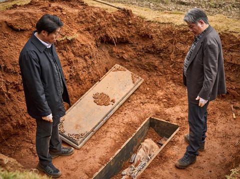 Film Horor Korea Exhuma (2024) Film Horor Korea Exhuma (2024). (Showbox Corp via KOFIC)
