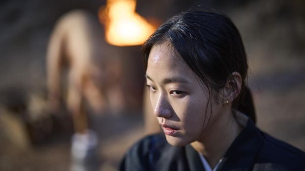 Kim Go-eun dalam film Horor Korea Exhuma (2024). (Showbox Corp via KOFIC)